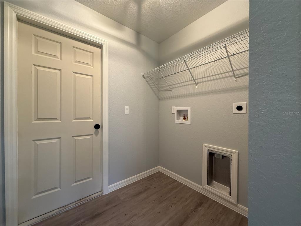 19 Northwest 45th Loop Ocala, FL 34475 - Photo 7 of 28 a view of an empty room