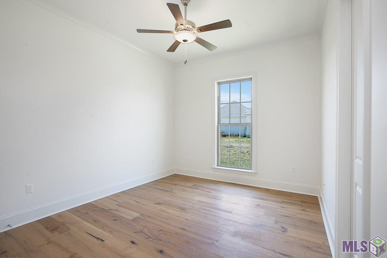 367 Glenthorne Drive Gonzales, LA 70737 - Photo 16 of 22 A previous built home with same floor plan...plan and finishes are subject to change