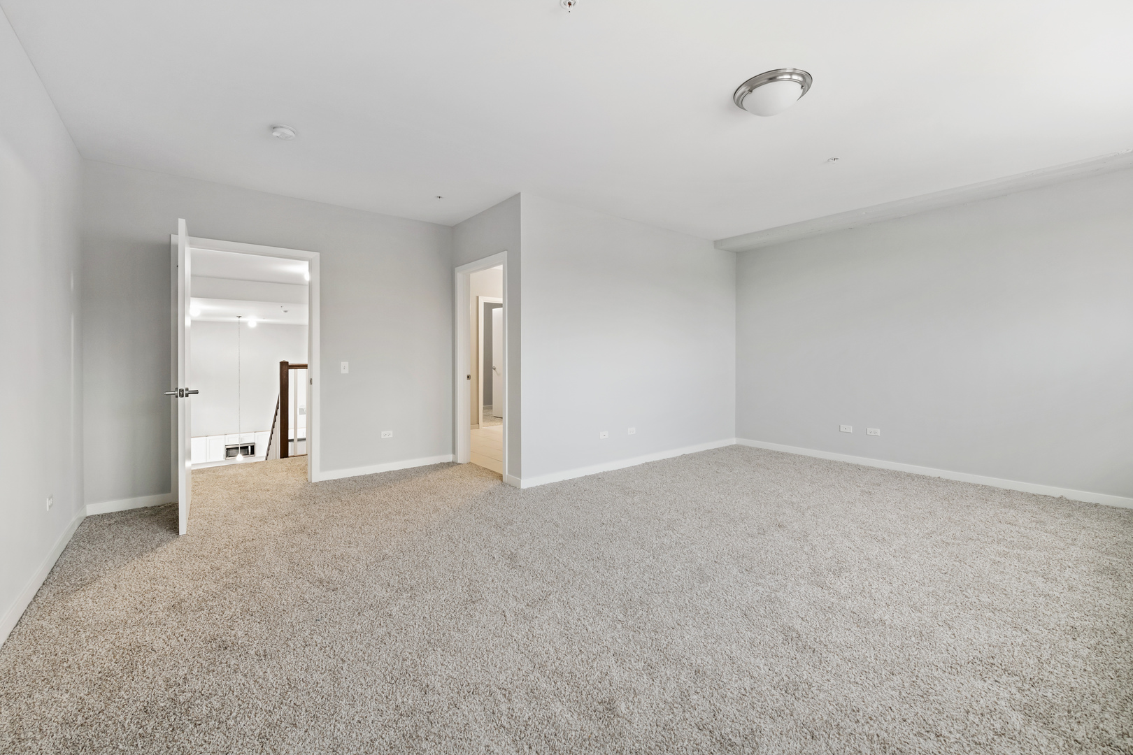 1900 West Lawrence Avenue, Unit 231 Chicago, IL 60640 - Photo 12 of 23 a view of empty room