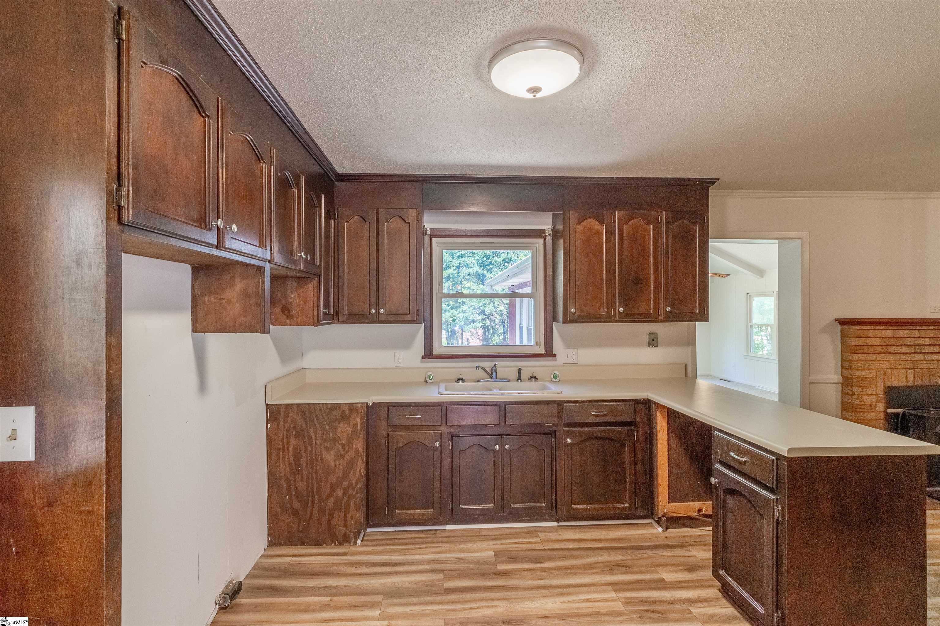 111 Ridge Springs Road Taylors, SC 29687 - Photo 21 of 32 Gallery Image 21
