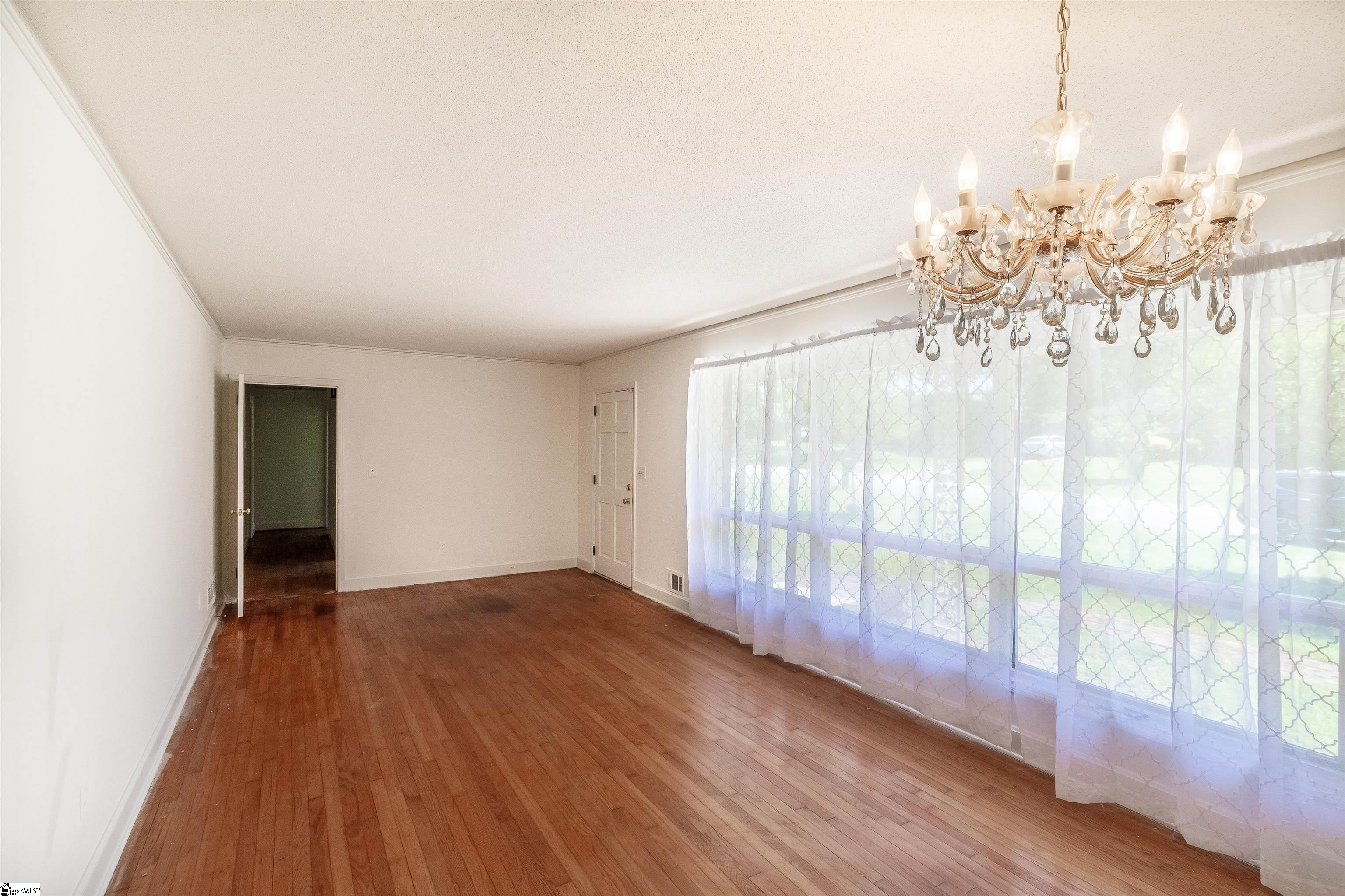111 Ridge Springs Road Taylors, SC 29687 - Photo 8 of 32 Gallery Image 8