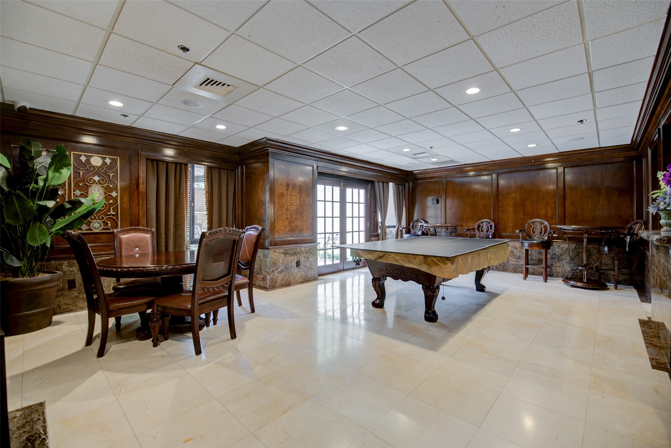 3525 Sage Road, Unit 407 Houston, TX 77056 - Photo 30 of 45 game room area