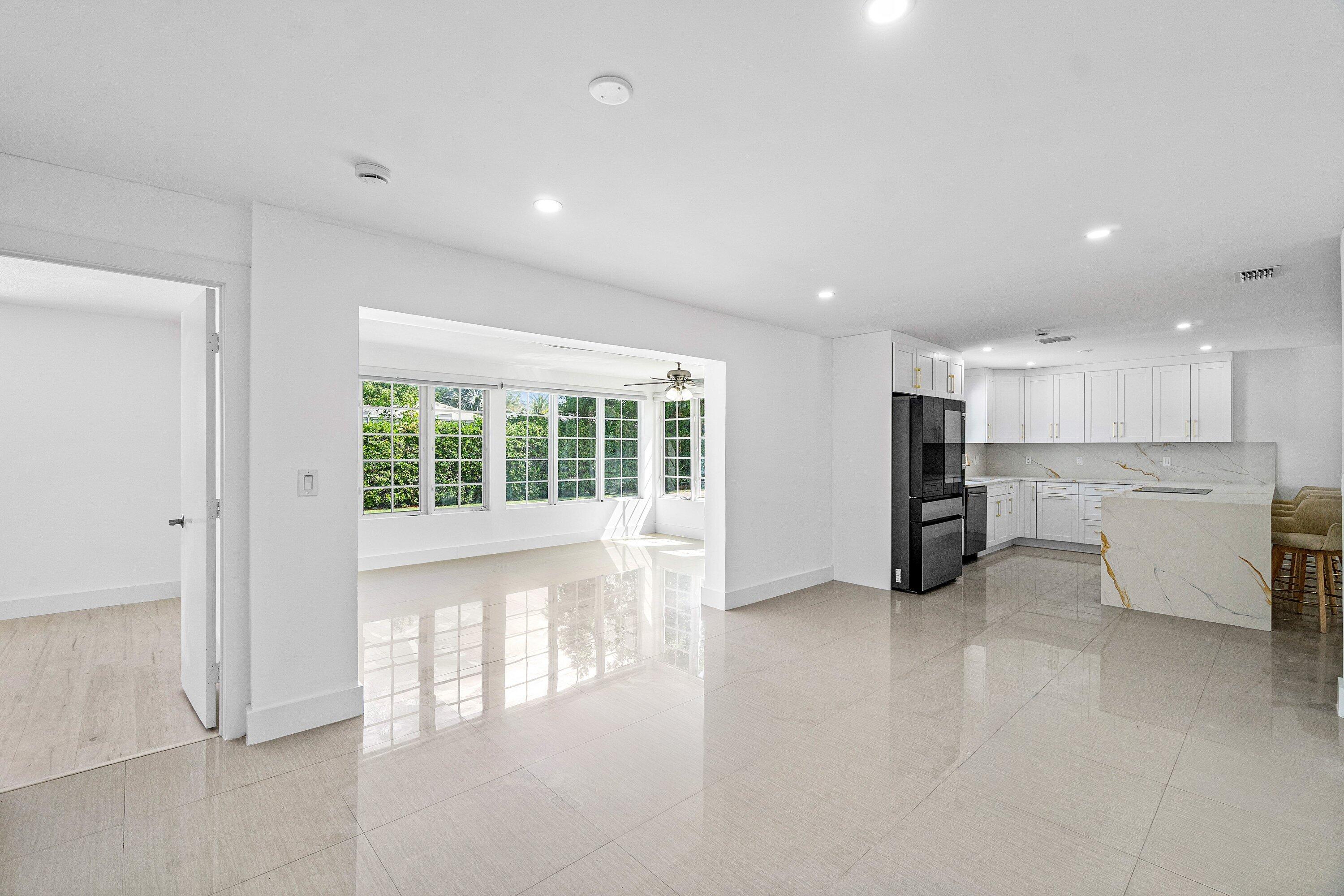 1531 Northwest 4th Street Boca Raton, FL 33486 - Photo 14 of 34 a view of an empty room with a stove