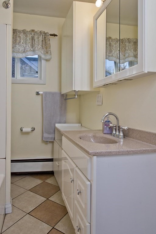 129 Eddy Street Springfield, MA 01104 - Photo 23 of 40
