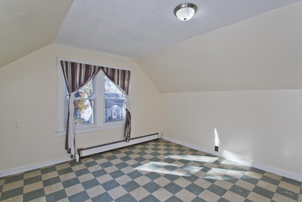 129 Eddy Street Springfield, MA 01104 - Photo 30 of 40 a view of an empty room