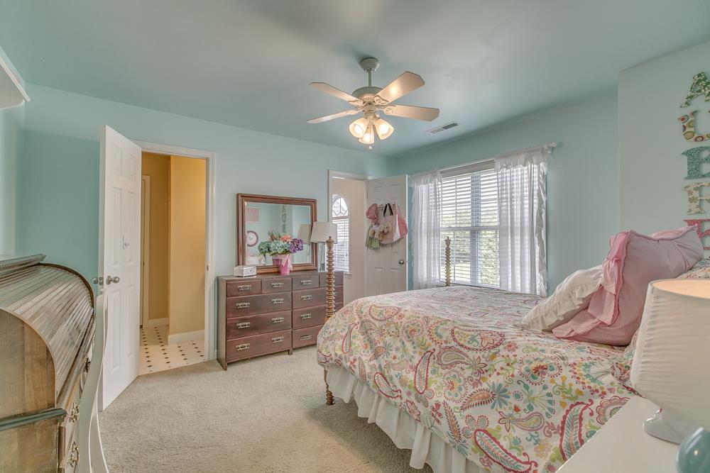 3465 Sulphur Springs Road Murfreesboro, TN 37129 - Photo 20 of 30 Bedroom #4 with Full Bath #4. Walk-IN Closet and Walk-IN Storage Space