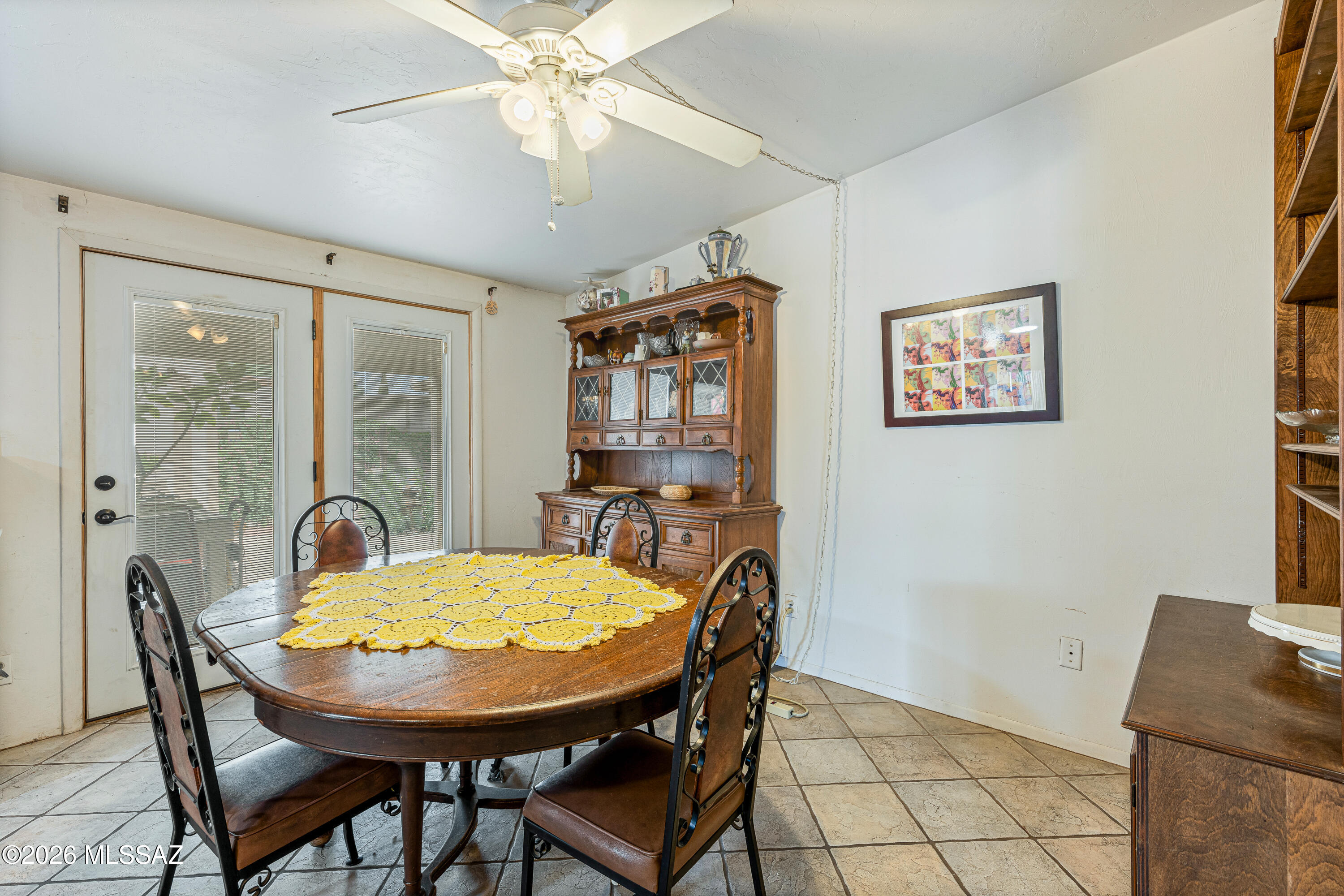7324 East Random Ridge Drive Tucson, AZ 85710 - Photo 8 of 37 10-Dining Area