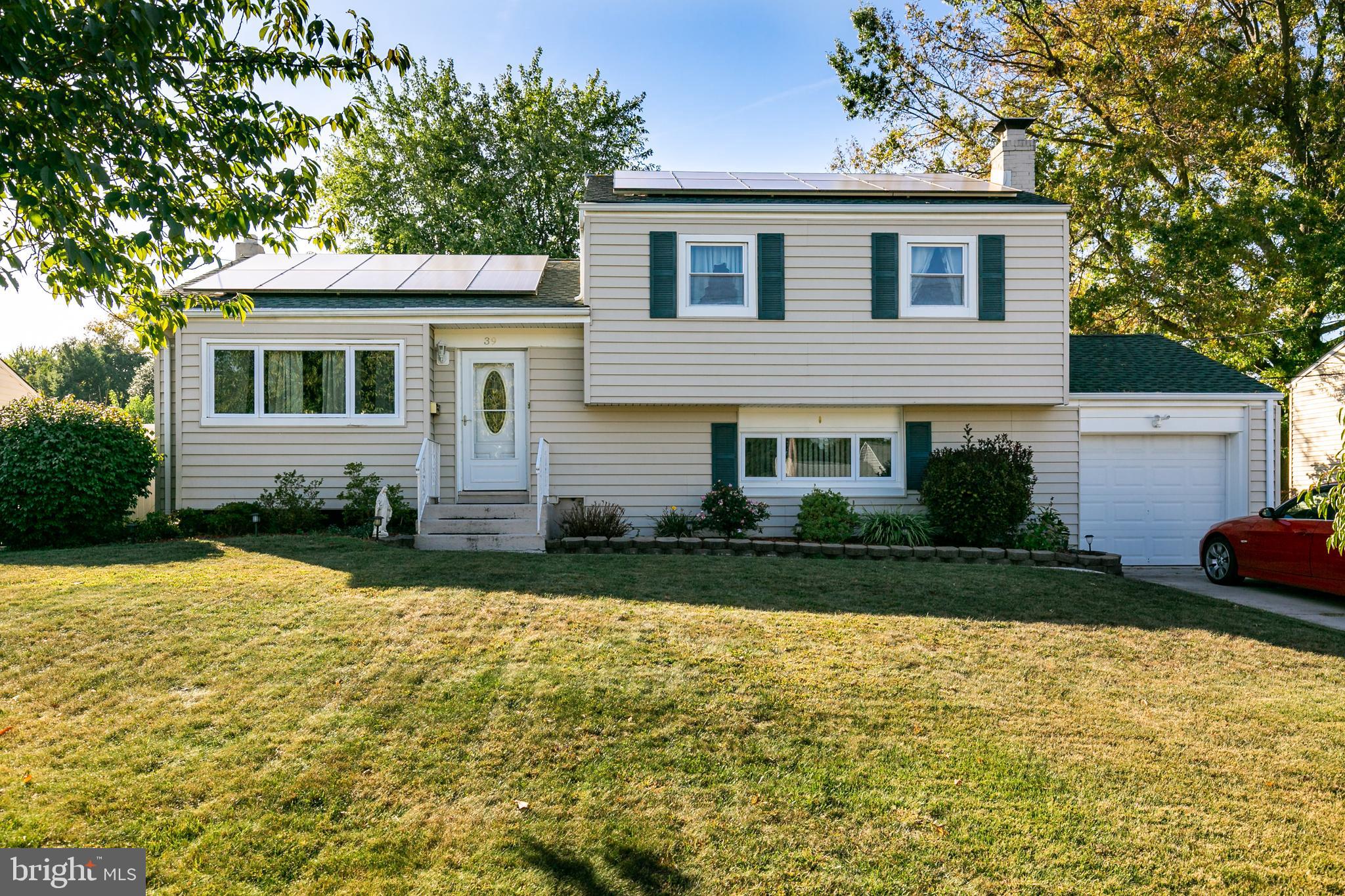 39 Hempstead Road Hamilton, NJ 08610 - Photo 1 of 20 Front