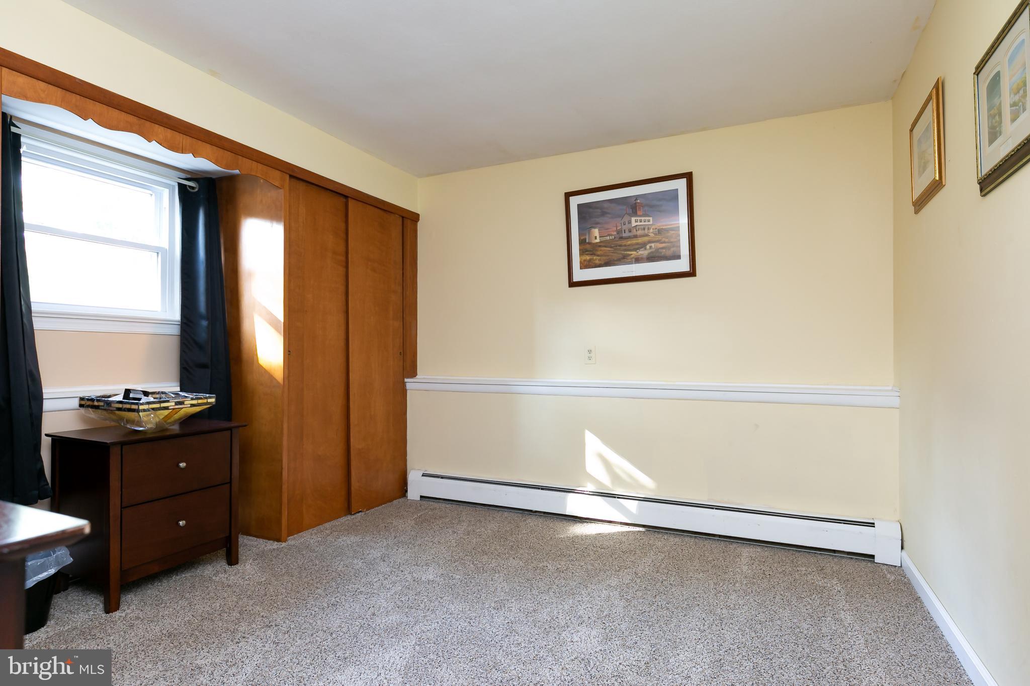 39 Hempstead Road Hamilton, NJ 08610 - Photo 15 of 20 1st Floor Bedroom/Office