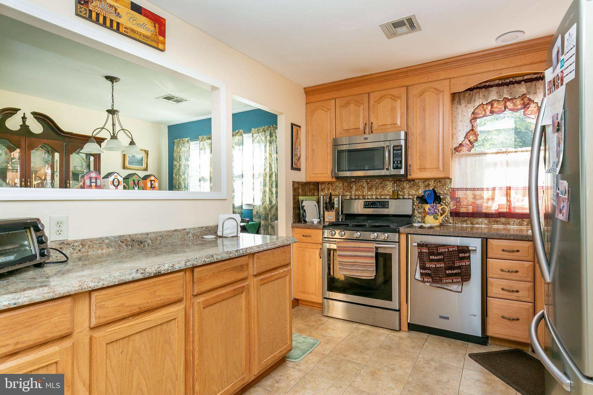 39 Hempstead Road Hamilton, NJ 08610 - Photo 8 of 20 Kitchen