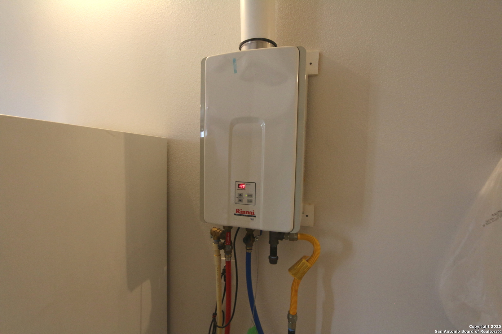 1221 North Santa Clara Road Marion, TX 78124 - Photo 55 of 55 a bathroom with a shower