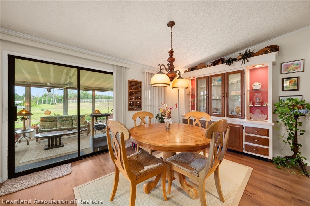 223 Hickory Ridge Drive Sebring, FL 33876 - Photo 10 of 43