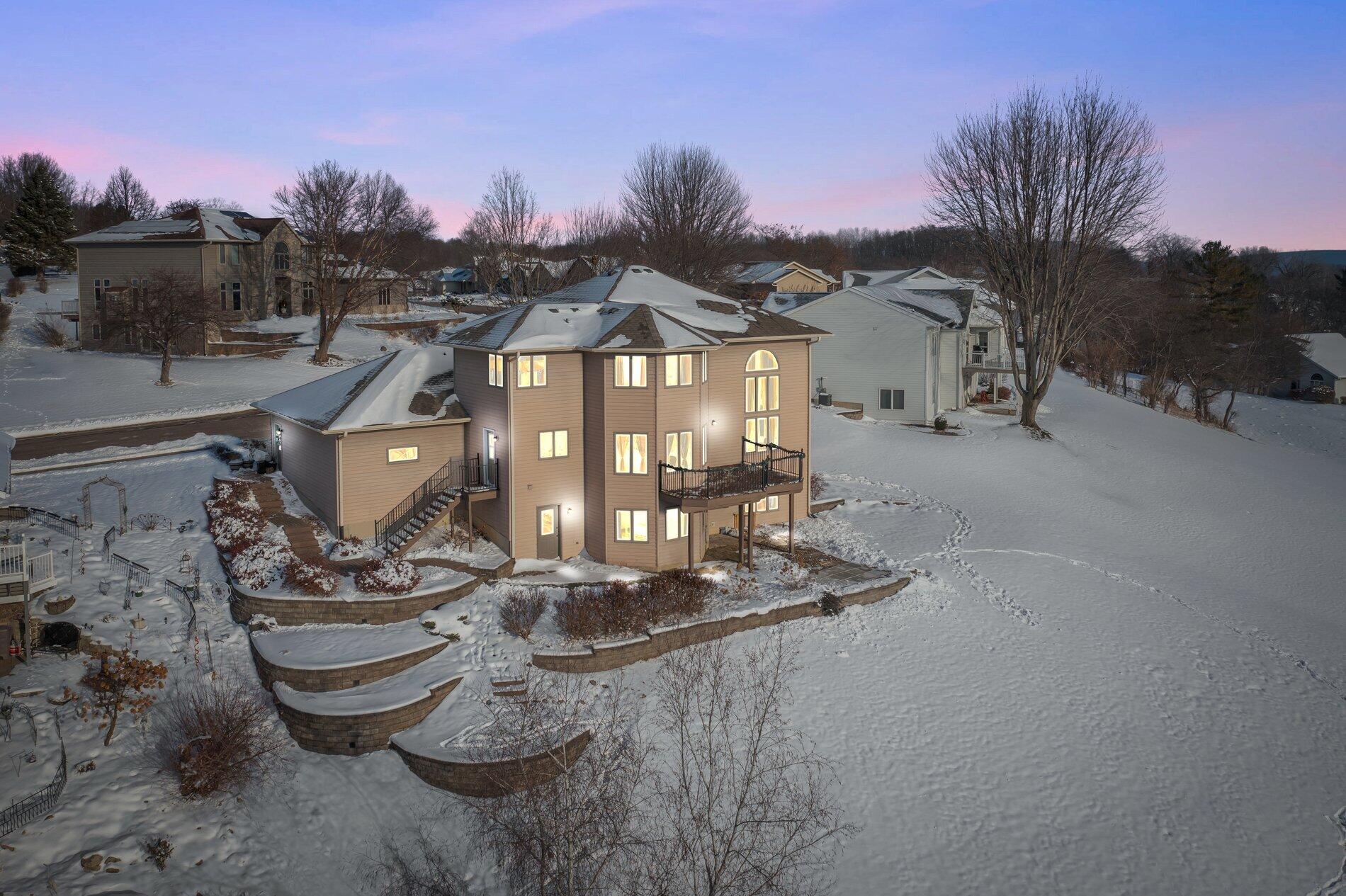 203 Eagles Bluff Road La Crescent, MN 55947 - Photo 5 of 45 203 Eagles Bluff Rd LaCrescent--25