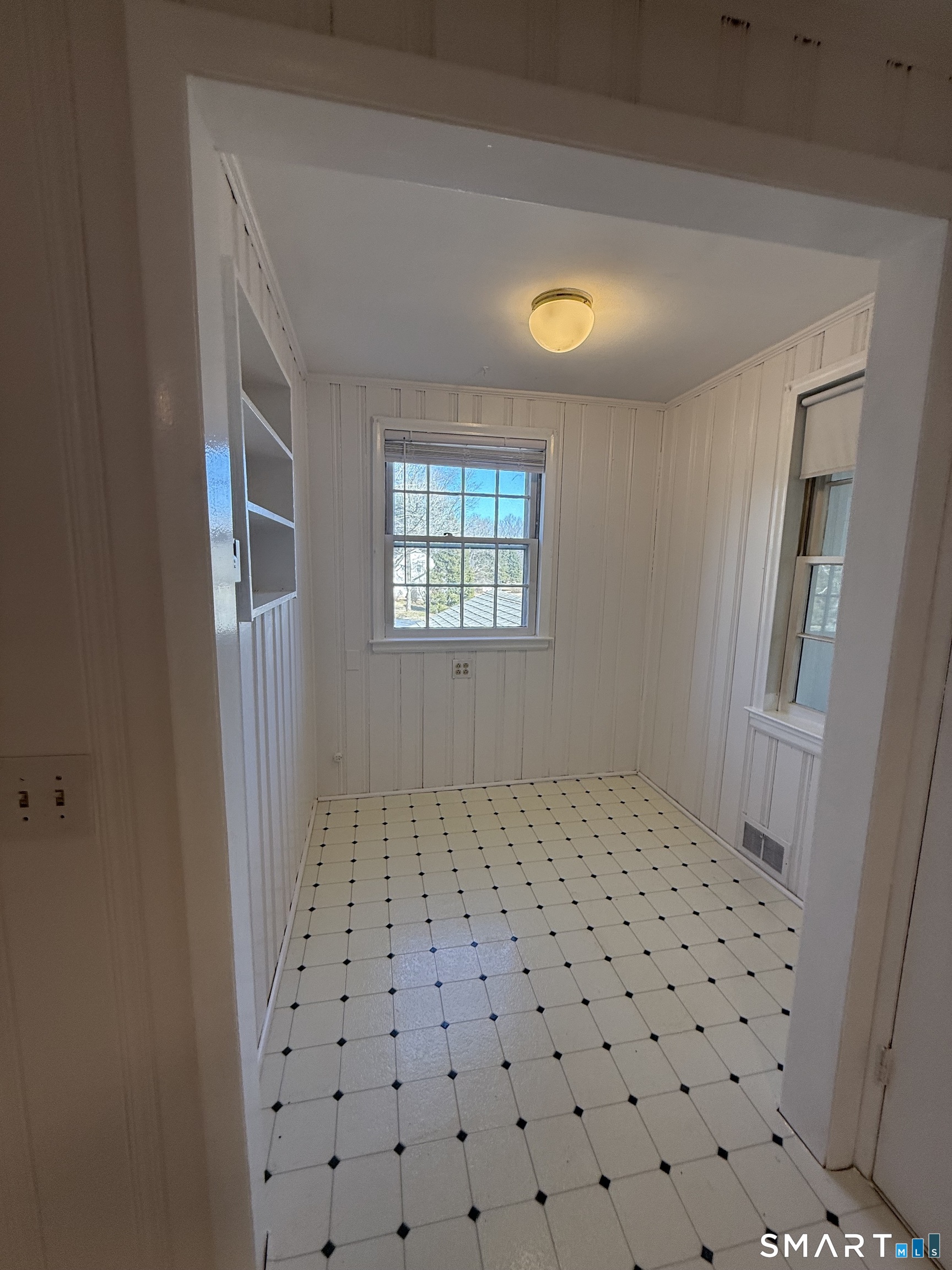 29 North Hill Road North Haven, CT 06473 - Photo 13 of 14 Breakfast Nook