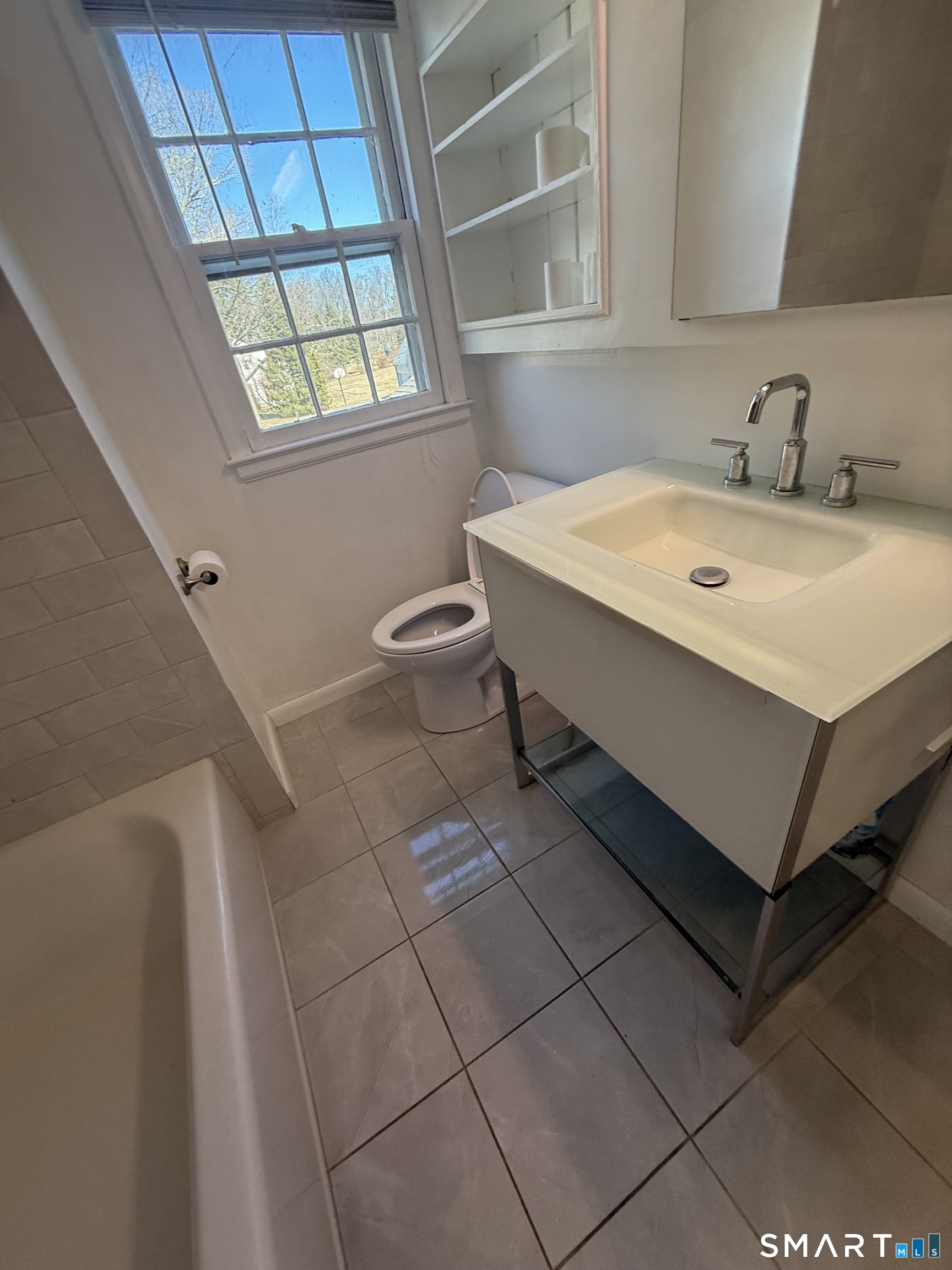 29 North Hill Road North Haven, CT 06473 - Photo 6 of 14