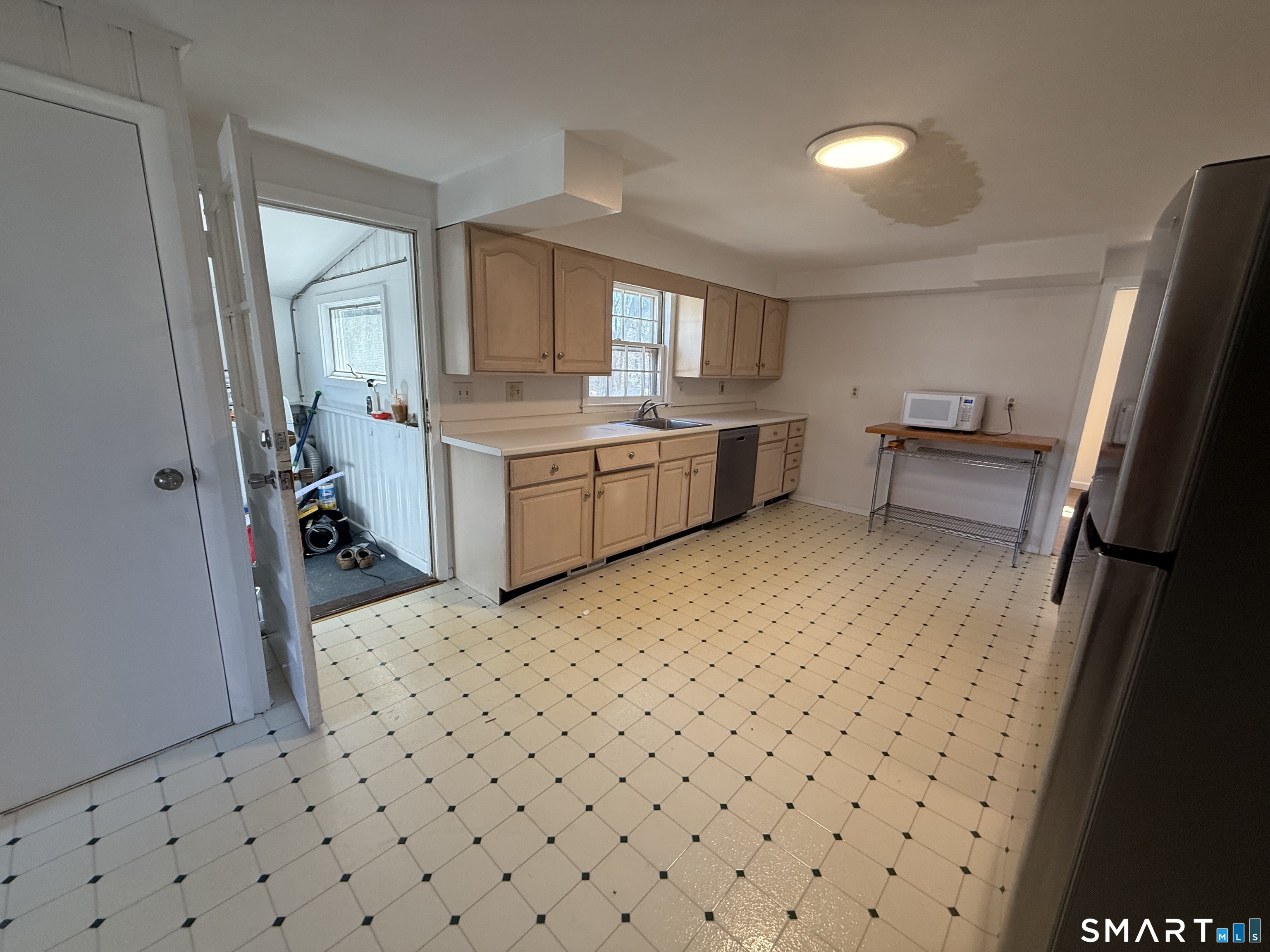 29 North Hill Road North Haven, CT 06473 - Photo 8 of 14