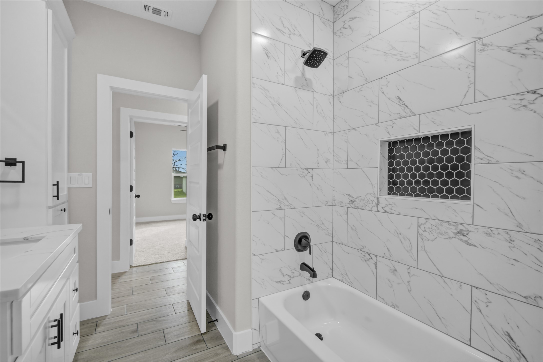 1409 N Avenue South Freeport, TX 77541 - Photo 17 of 33