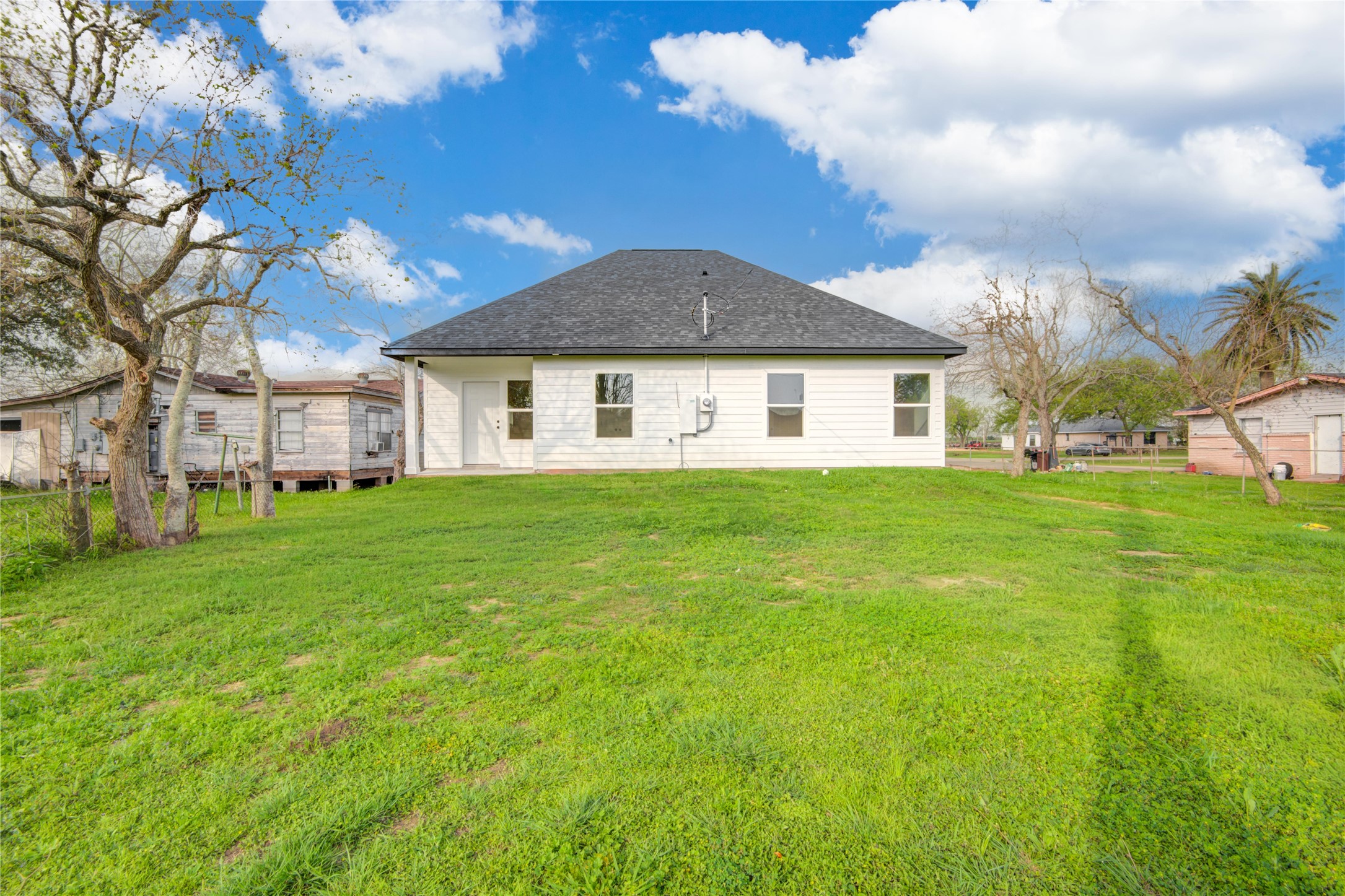 1409 N Avenue South Freeport, TX 77541 - Photo 32 of 33