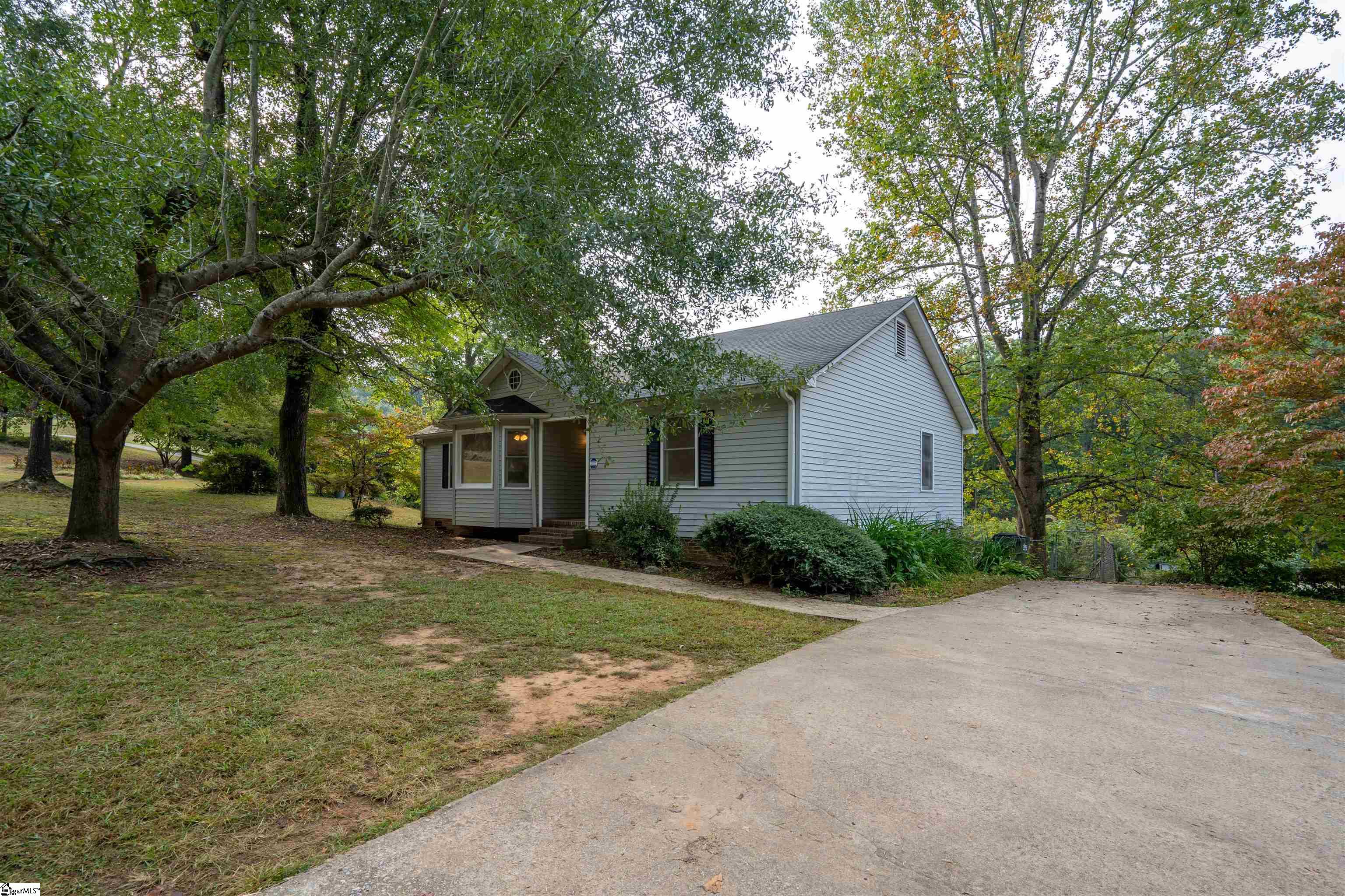 4729 State Park Road Travelers Rest, SC 29690 - Photo 2 of 27