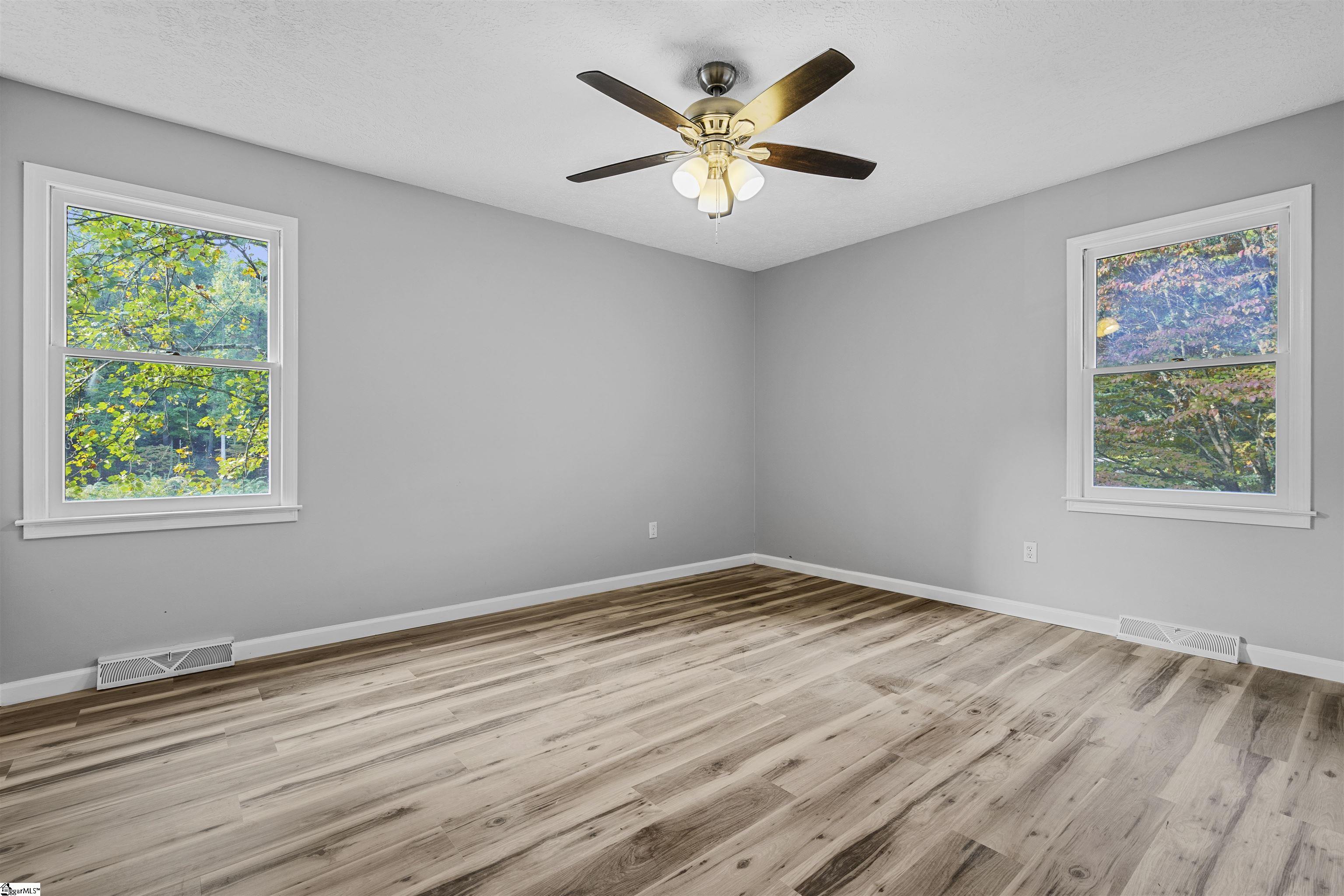 4729 State Park Road Travelers Rest, SC 29690 - Photo 20 of 27