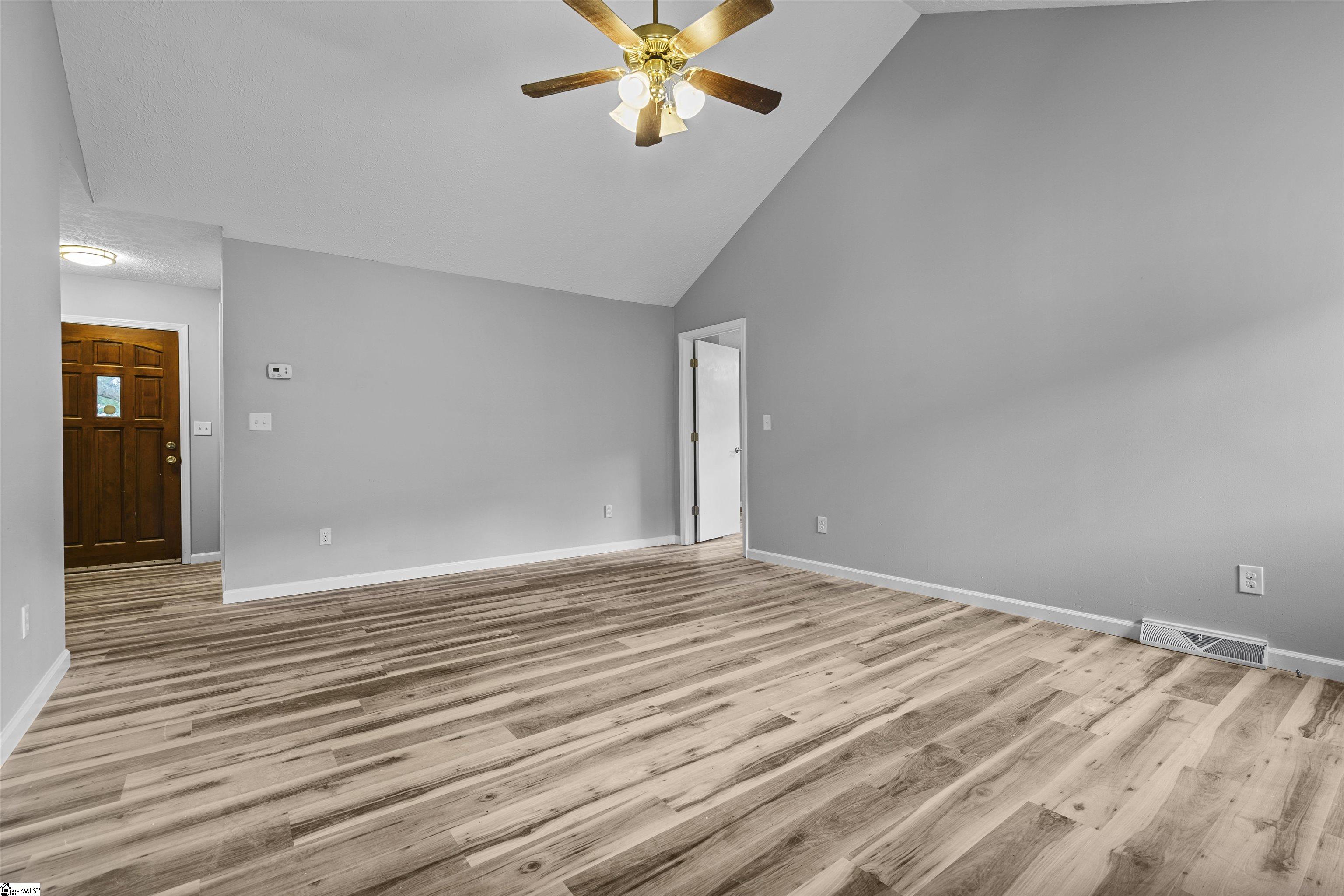 4729 State Park Road Travelers Rest, SC 29690 - Photo 9 of 27