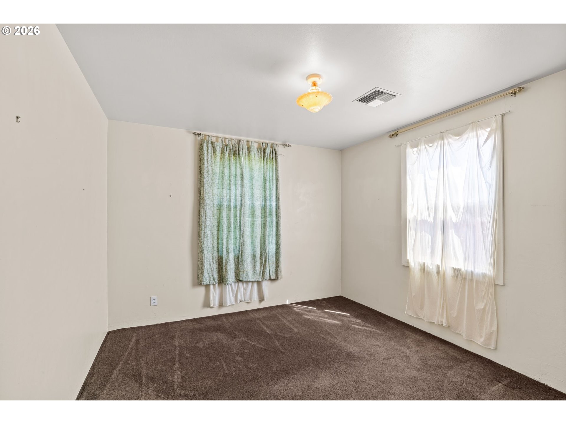 1649 G Street Springfield, OR 97477 - Photo 12 of 29 Gallery Image 12