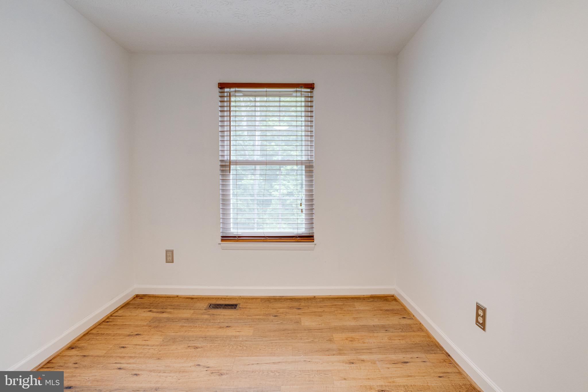 4023 Rustico Road Baltimore, MD 21220 - Photo 29 of 45