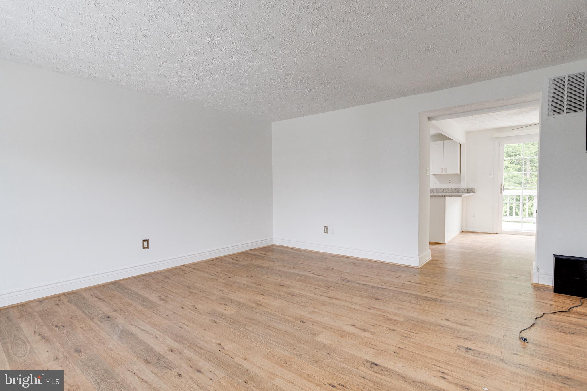 4023 Rustico Road Baltimore, MD 21220 - Photo 4 of 45