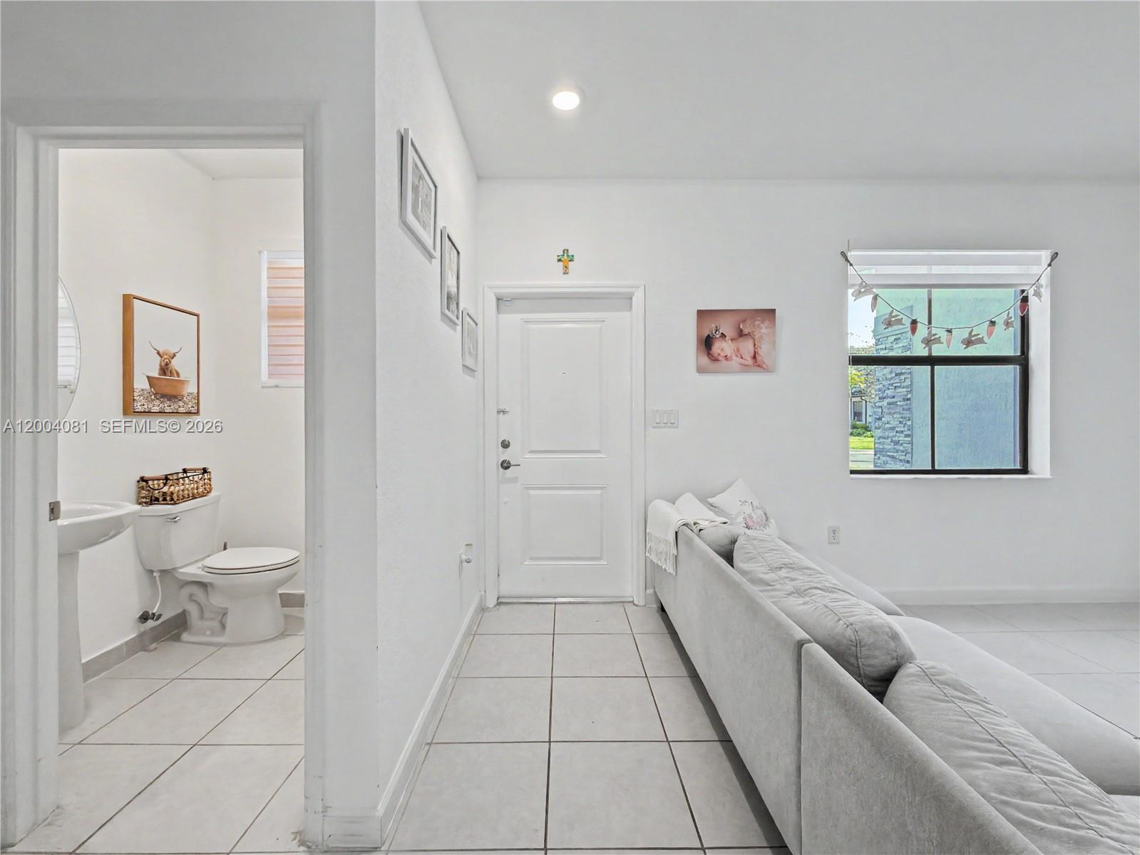 14800 Southwest 183rd Terrace Miami, FL 33187 - Photo 5 of 36 Photo 5