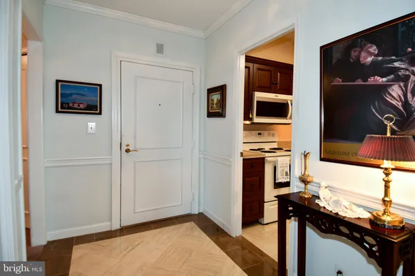 $725,000 | 1250 South Washington Street, Unit 816, Alexandria, VA 22314