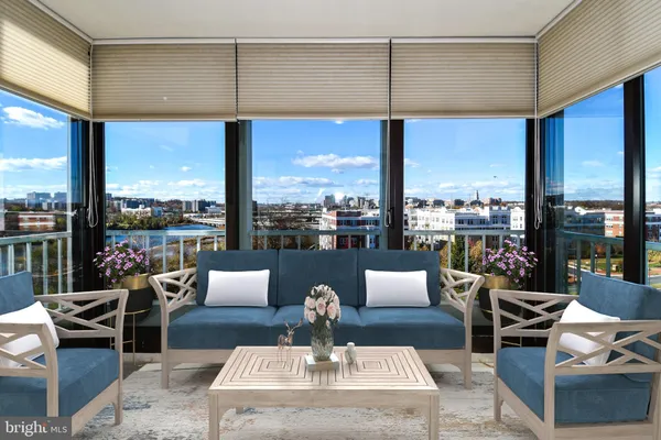 $725,000 | 1250 South Washington Street, Unit 816, Alexandria, VA 22314