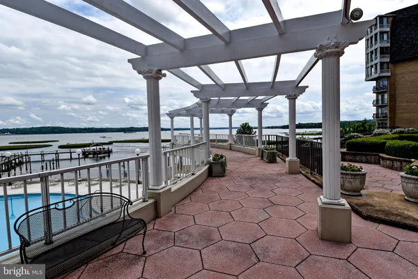$725,000 | 1250 South Washington Street, Unit 816, Alexandria, VA 22314