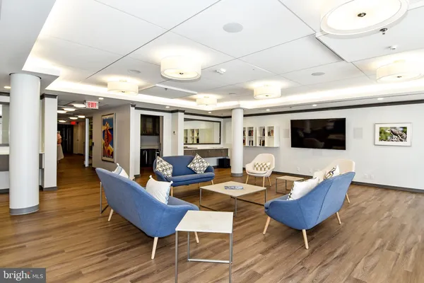 $725,000 | 1250 South Washington Street, Unit 816, Alexandria, VA 22314