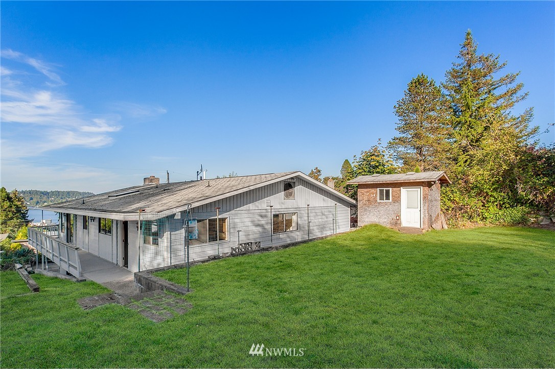 6949 South Rustic Road Seattle, WA 98178 - Photo 8 of 18