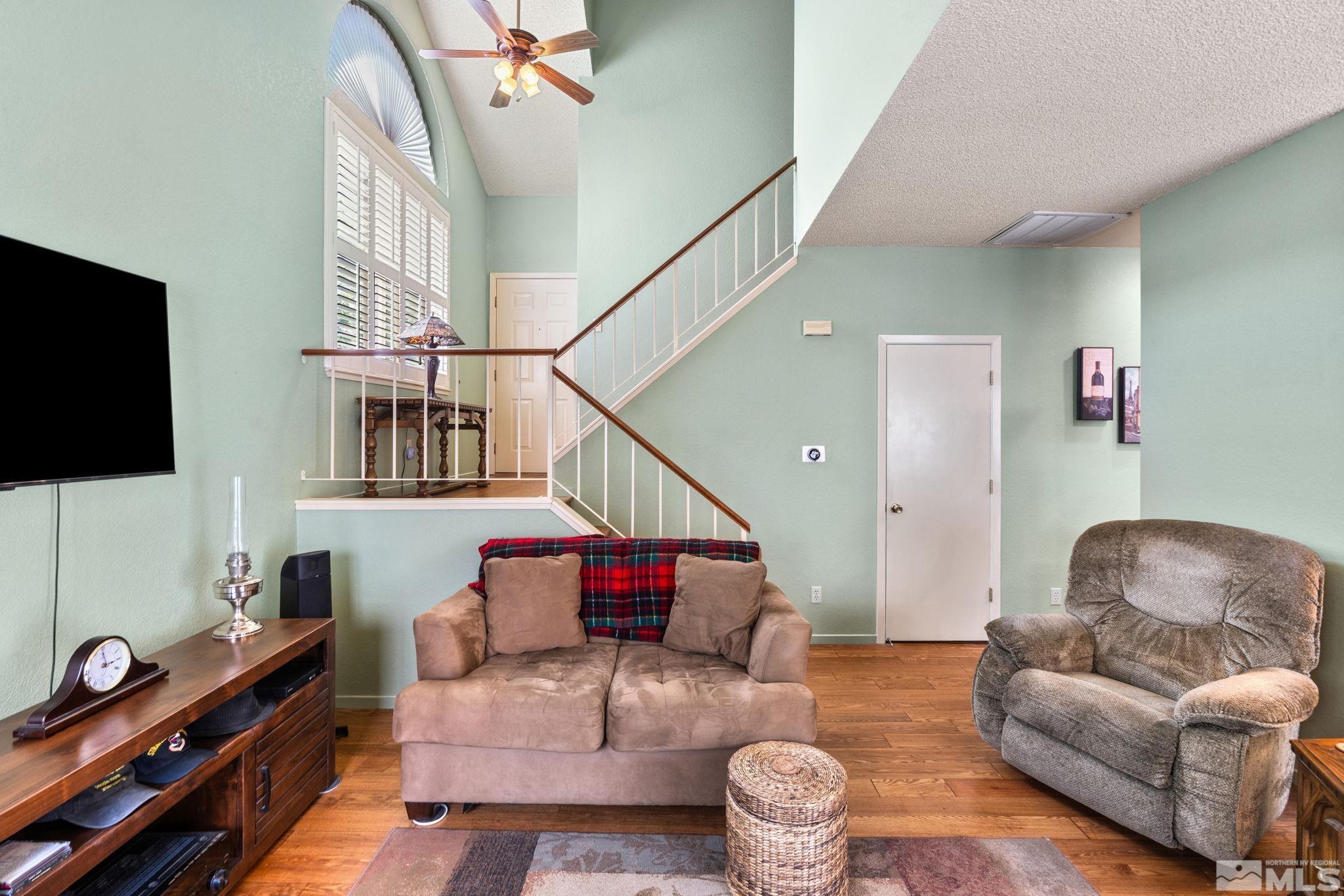 4333 Leeward Lane Reno, NV 89502 - Photo 6 of 36 Photo 7