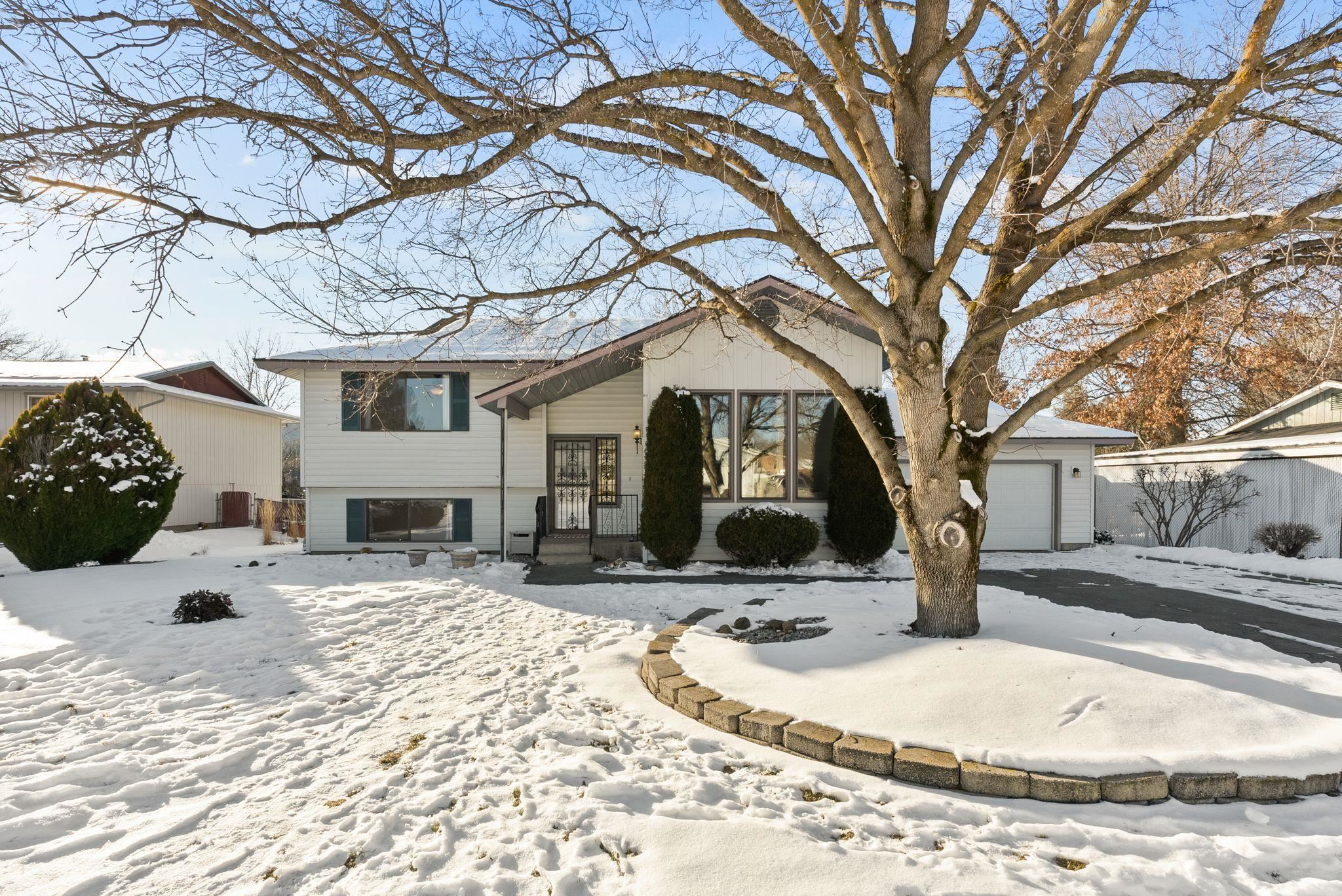 3416 South Van Marter Road Spokane Valley, WA 99206 - Photo 1 of 41 Gallery Image 1