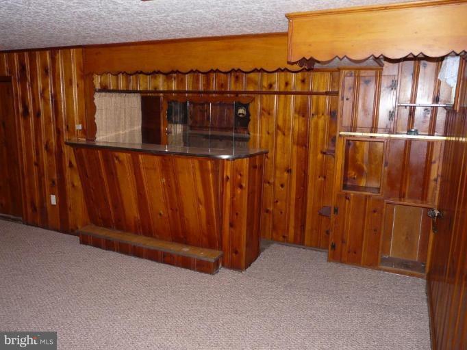 2082 Jasmine Road Dundalk, MD 21222 - Photo 6 of 14 Family Room with Bar