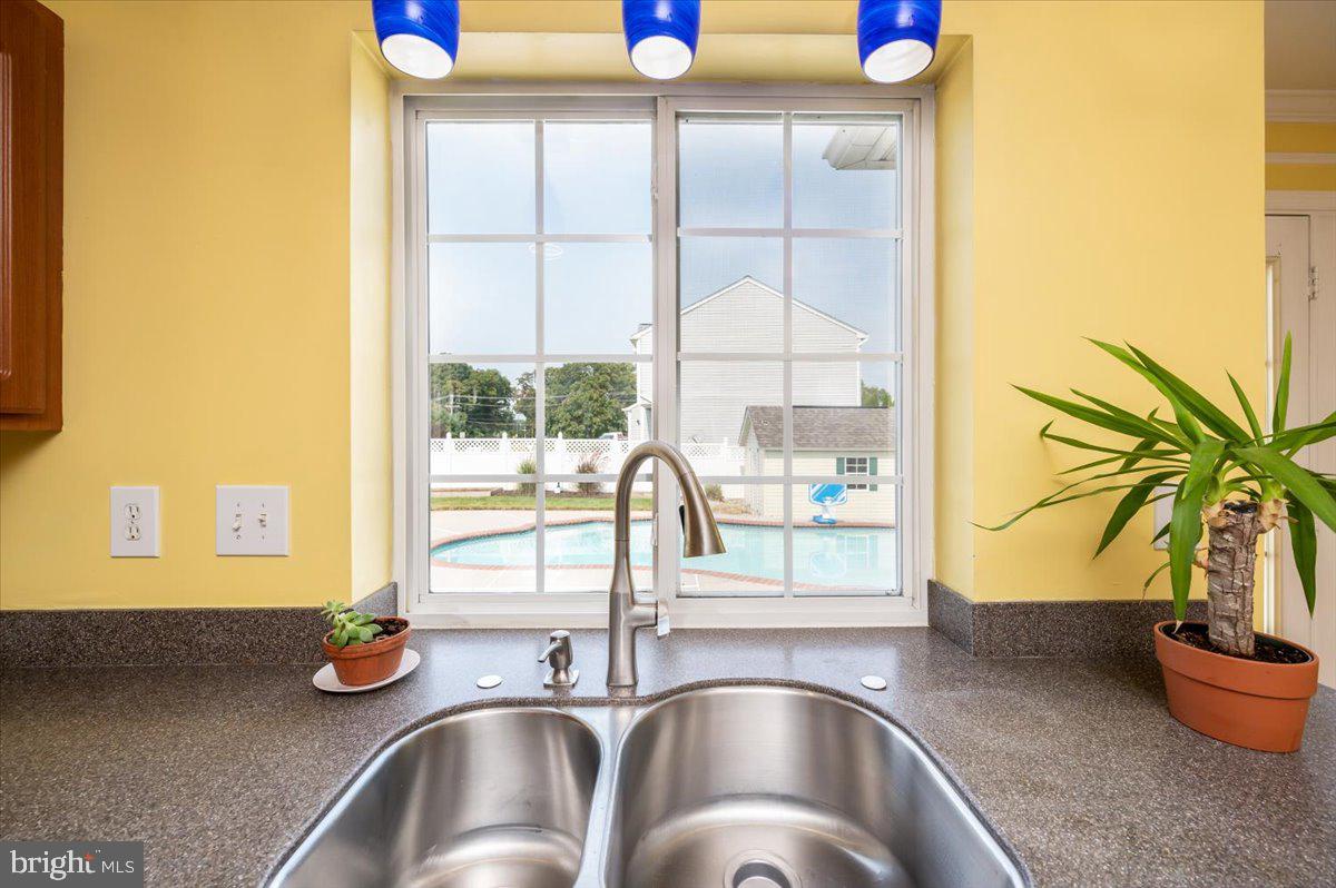 801 White Pine Lane Joppa, MD 21085 - Photo 15 of 37