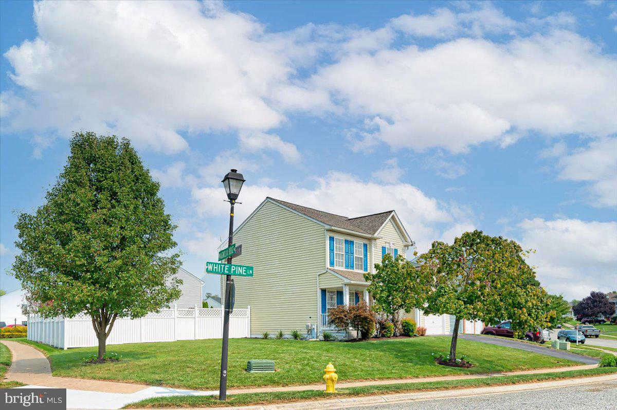 801 White Pine Lane Joppa, MD 21085 - Photo 3 of 37