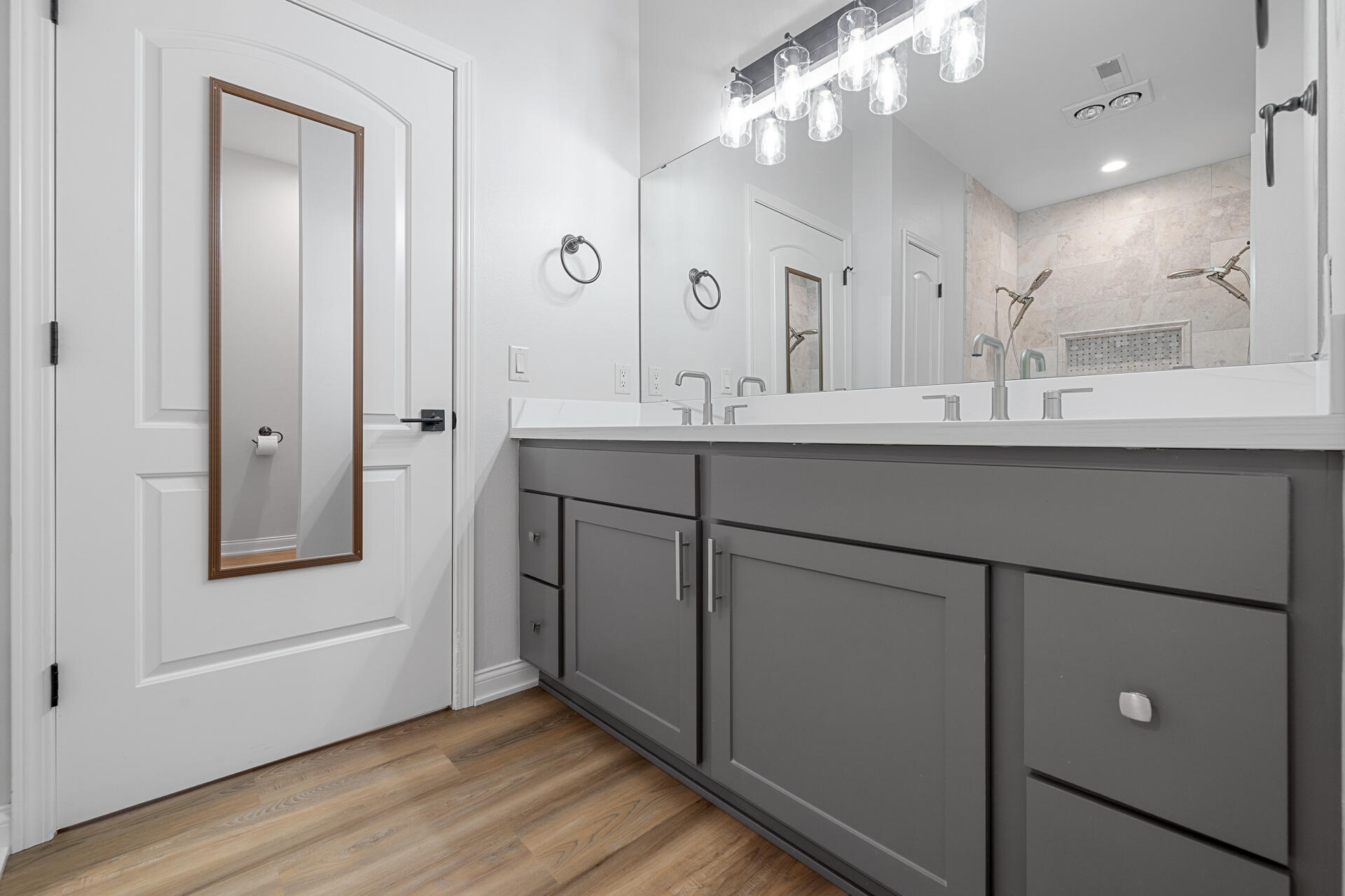 572 Cedar Bluffs Way Slinger, WI 53086 - Photo 25 of 37 14-Interior_572 Cedar Bluffs Way