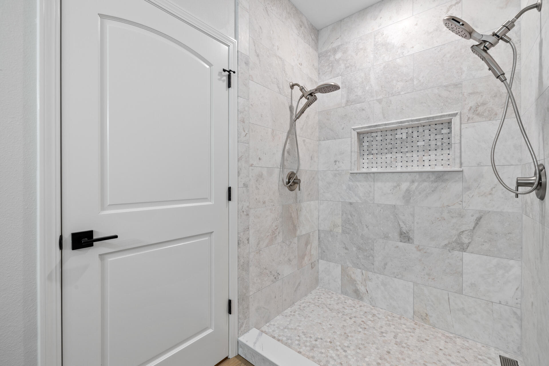 572 Cedar Bluffs Way Slinger, WI 53086 - Photo 26 of 37 15-Interior_572 Cedar Bluffs Way