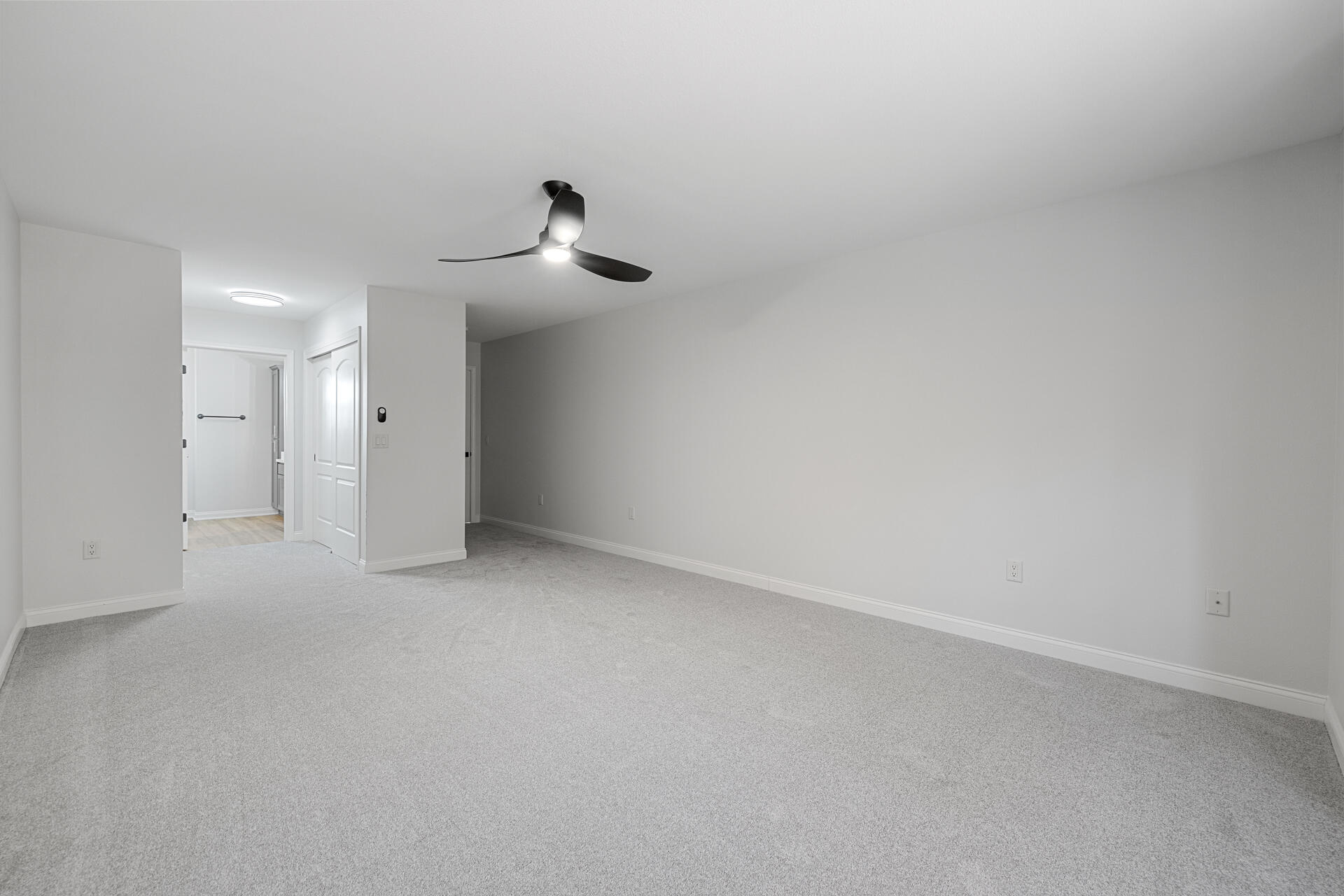 572 Cedar Bluffs Way Slinger, WI 53086 - Photo 32 of 37 20-Interior_572 Cedar Bluffs Way