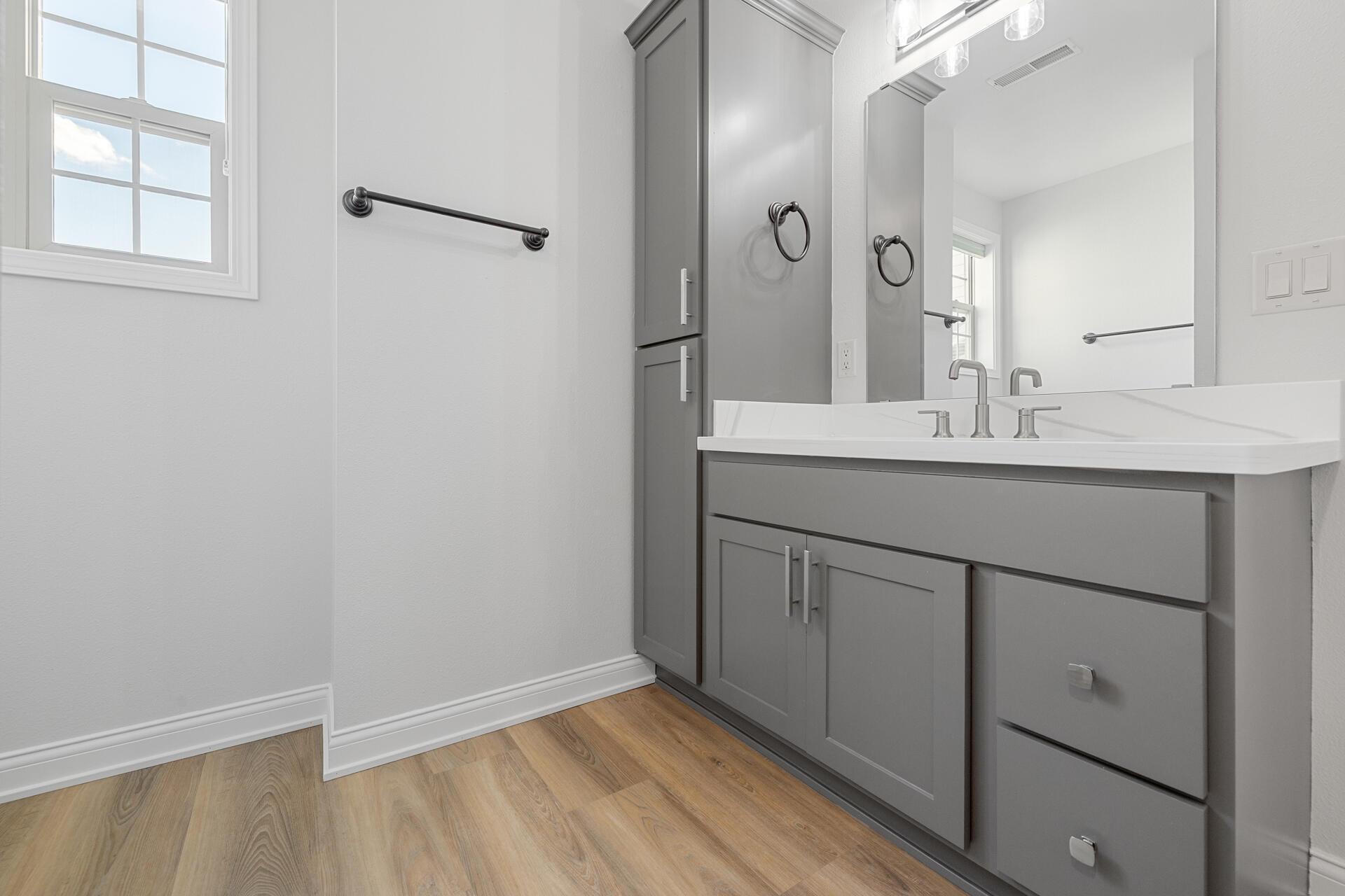 572 Cedar Bluffs Way Slinger, WI 53086 - Photo 34 of 37 22-Interior_572 Cedar Bluffs Way