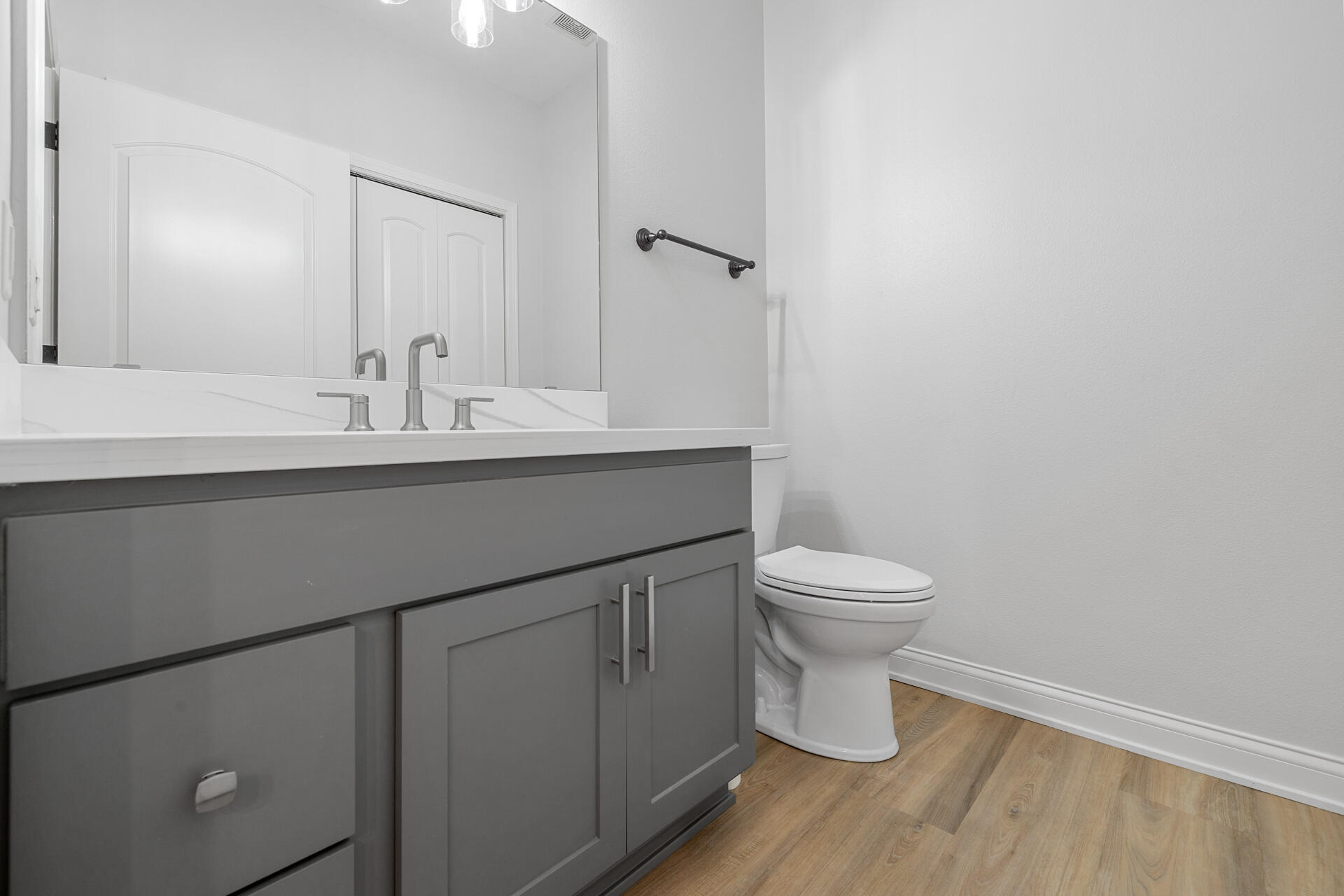 572 Cedar Bluffs Way Slinger, WI 53086 - Photo 36 of 37 24-Interior_572 Cedar Bluffs Way