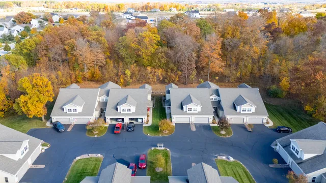 $410,000 | 572 Cedar Bluffs Way, Slinger, WI 53086