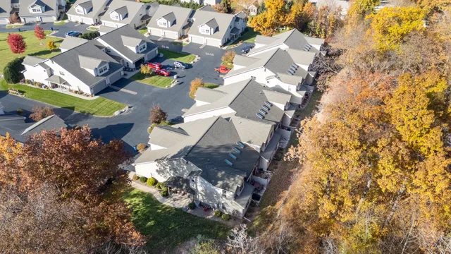 $410,000 | 572 Cedar Bluffs Way, Slinger, WI 53086