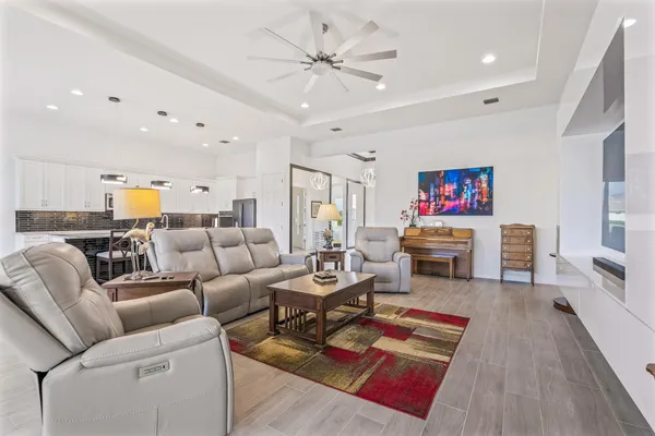 $640,000 | 9122 Southwest Pepoli Way, Port St. Lucie, FL 34987