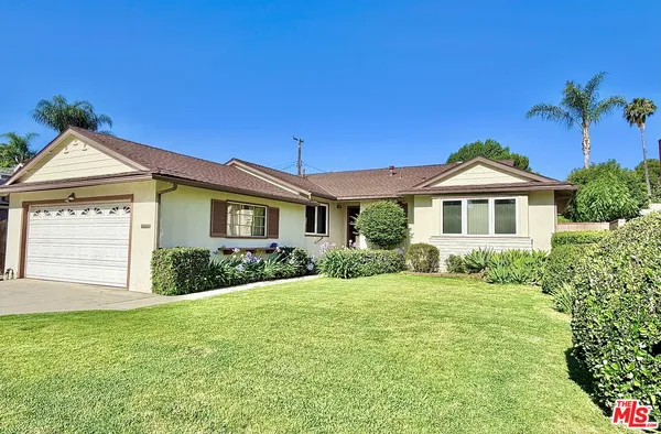 $940,000 | 6533 Lubao Avenue, Woodland Hills, CA 91367