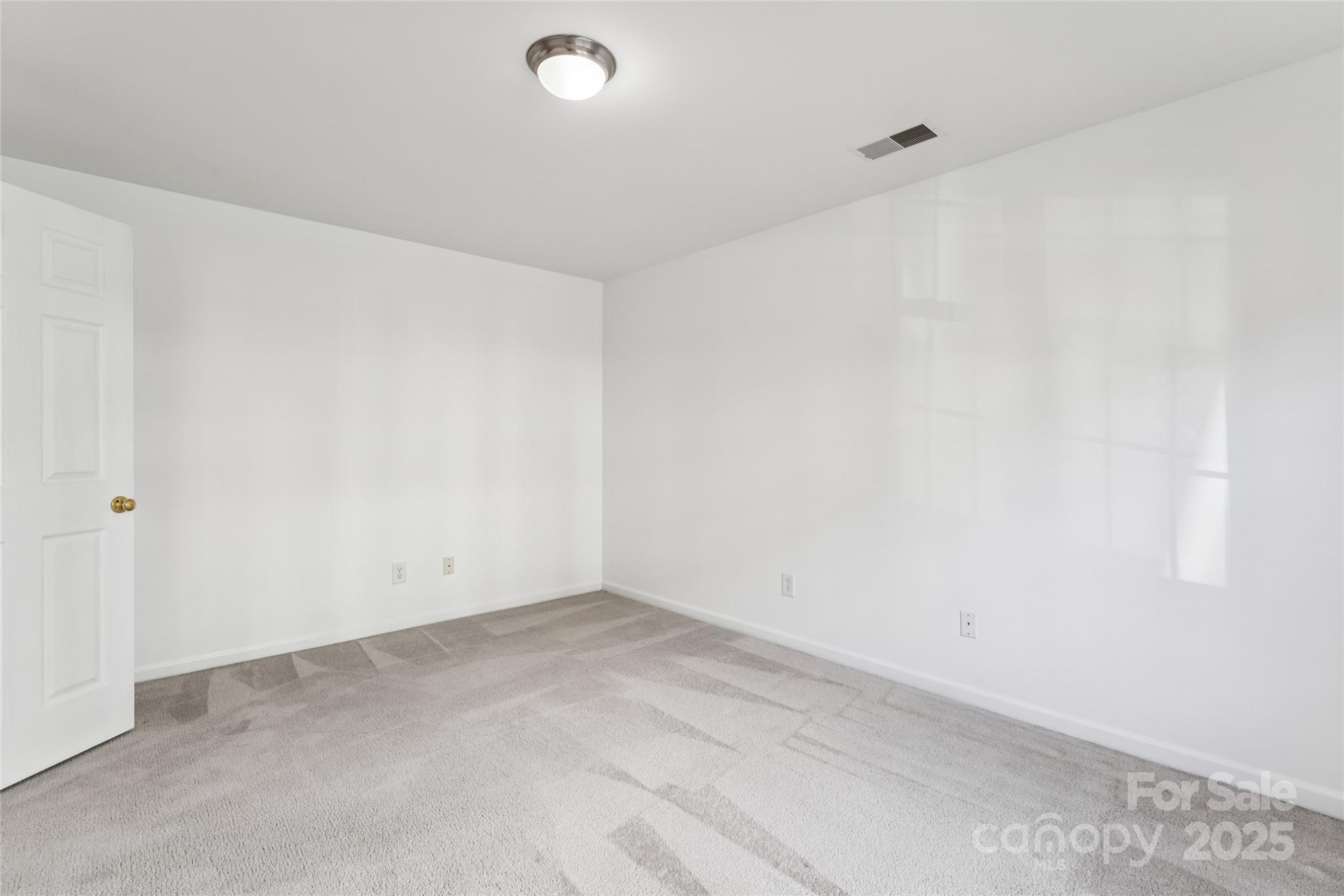 10032 Treeside Lane Matthews, NC 28105 - Photo 8 of 43 a view of room