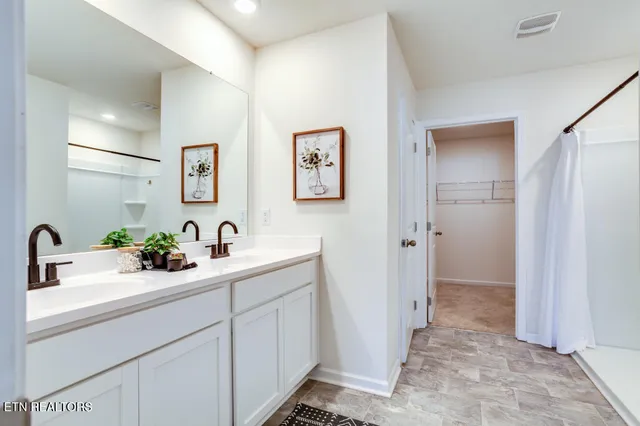 $308,000 | 881 Greene Mdw Drive, Talbott, TN 37877